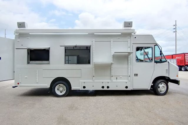 Common mobile command center trailer