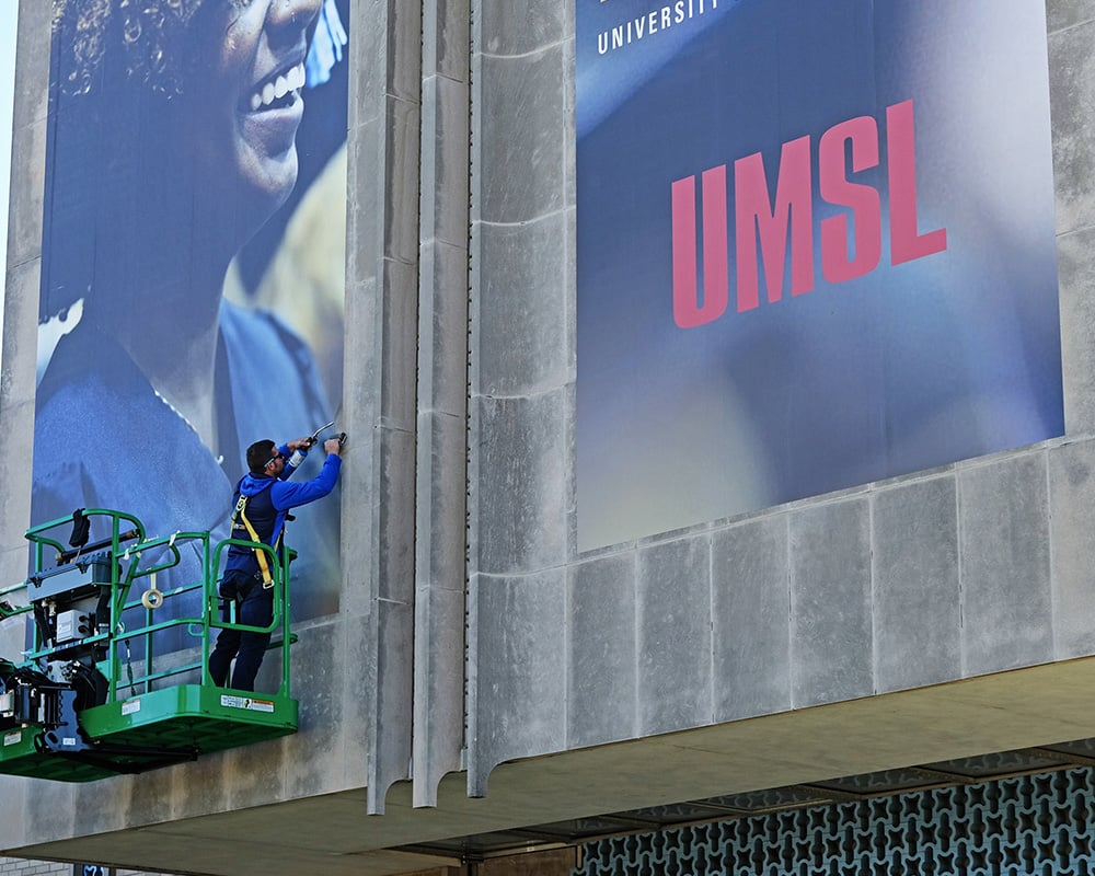 UMSL building graphics install