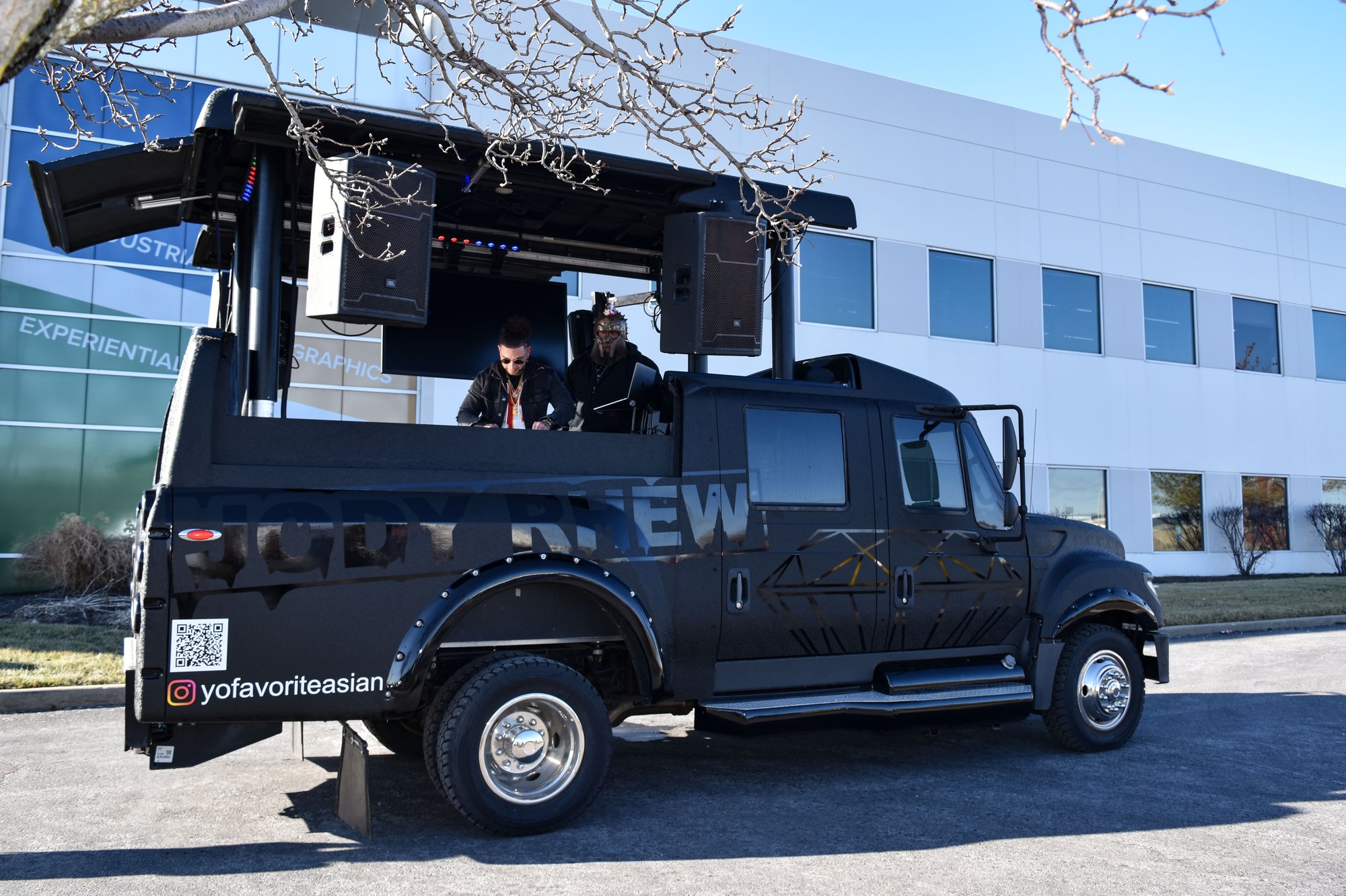 DJ Truck Open