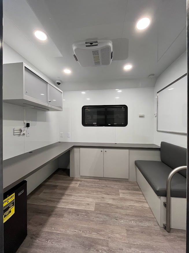 FB4 Florida blue mobile medical truck