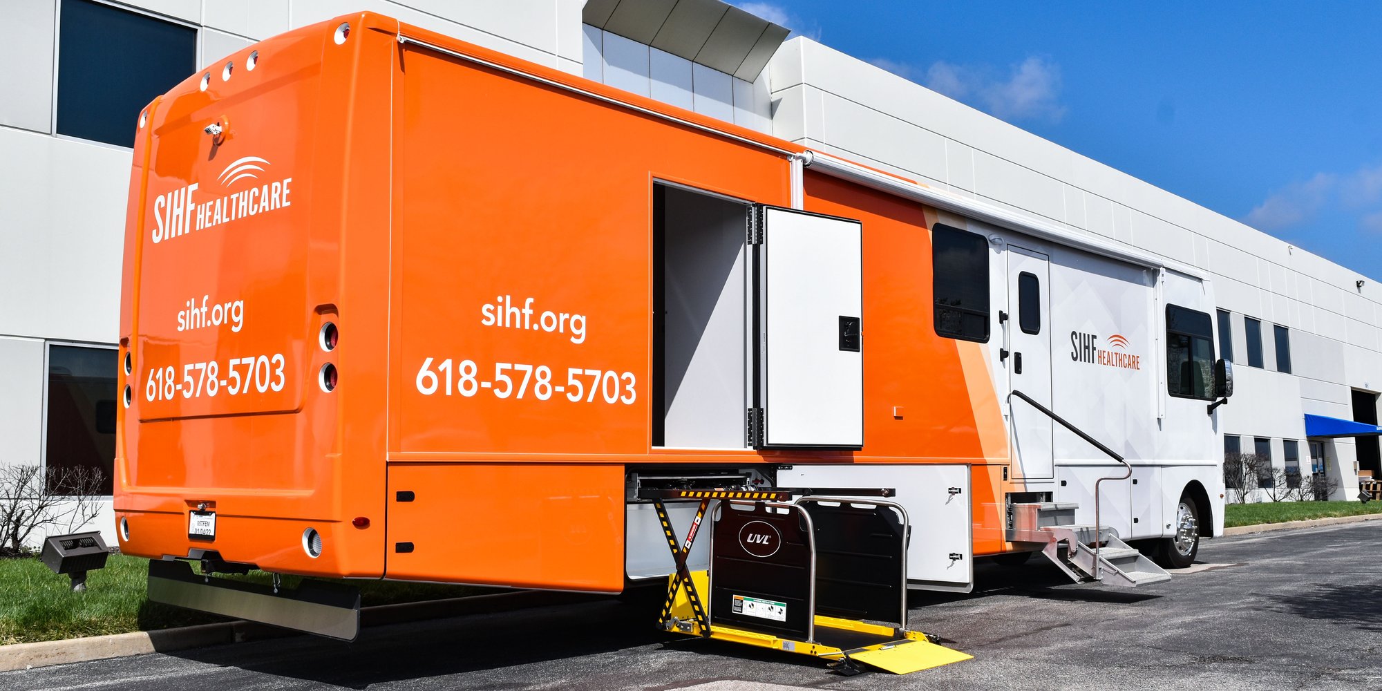 SIHF Healthcare Coach w- WC Lift mobile diagnostics and screenings