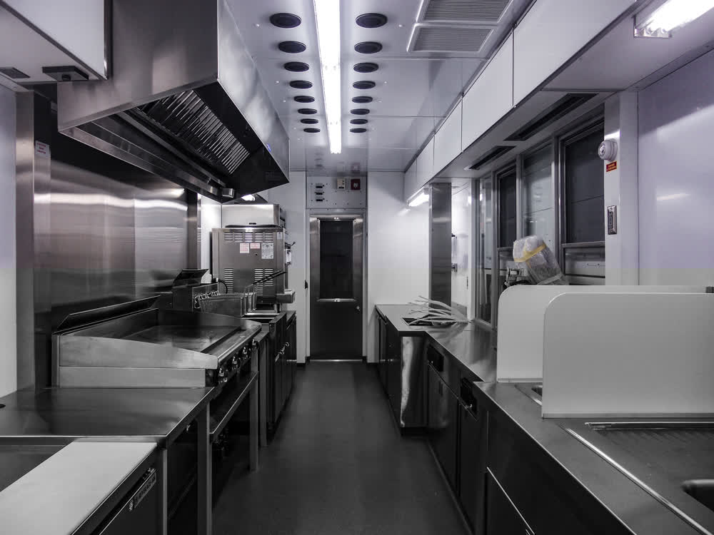 johnny rockets enclosed trailers