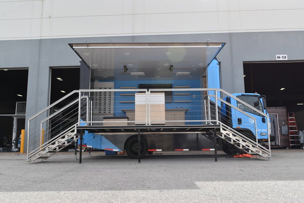 at&t mobile showroom trailer truck