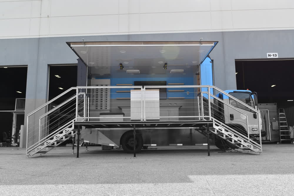 at&t mobile stage trailer