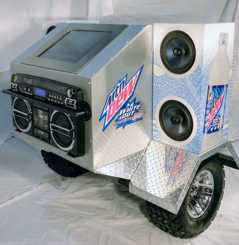 moutain dew white out experiential event elements