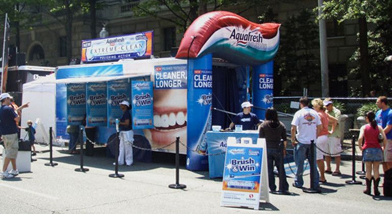 aquafresh experiential demonstration