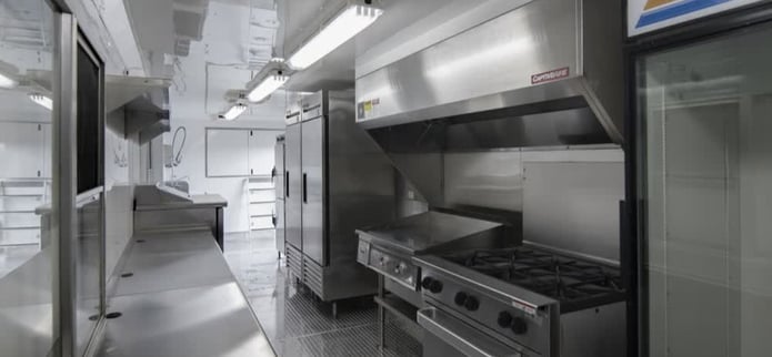 captive kitchen commercial mobile kitchen trailer_crop truck