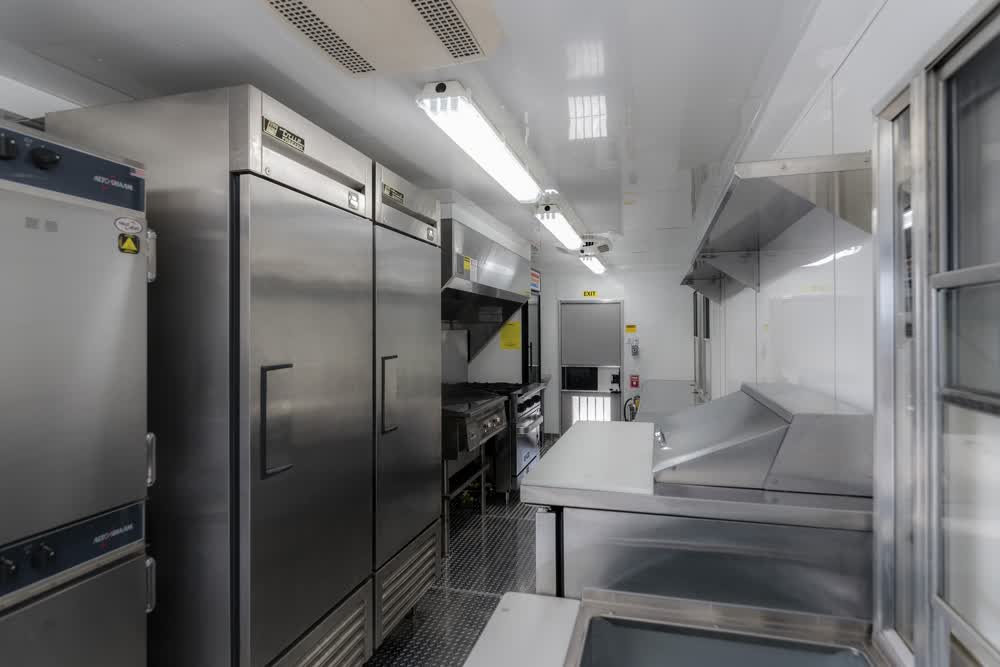 stainless steel interior commercial mobile kitchen trailer truck