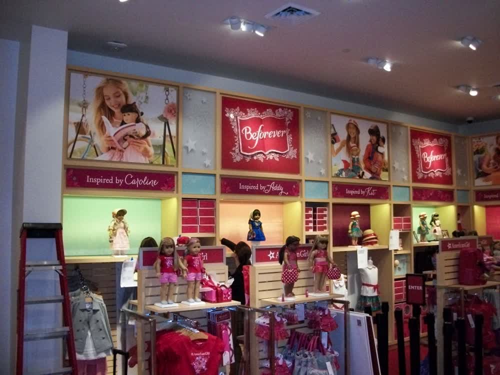 Retail Graphics Printing & Installation | Craftsmen Industries