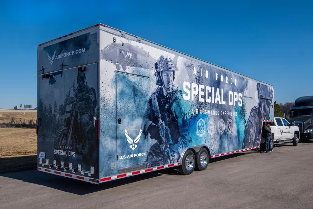 How to Maintain Fleet Graphics for Maximum Durability