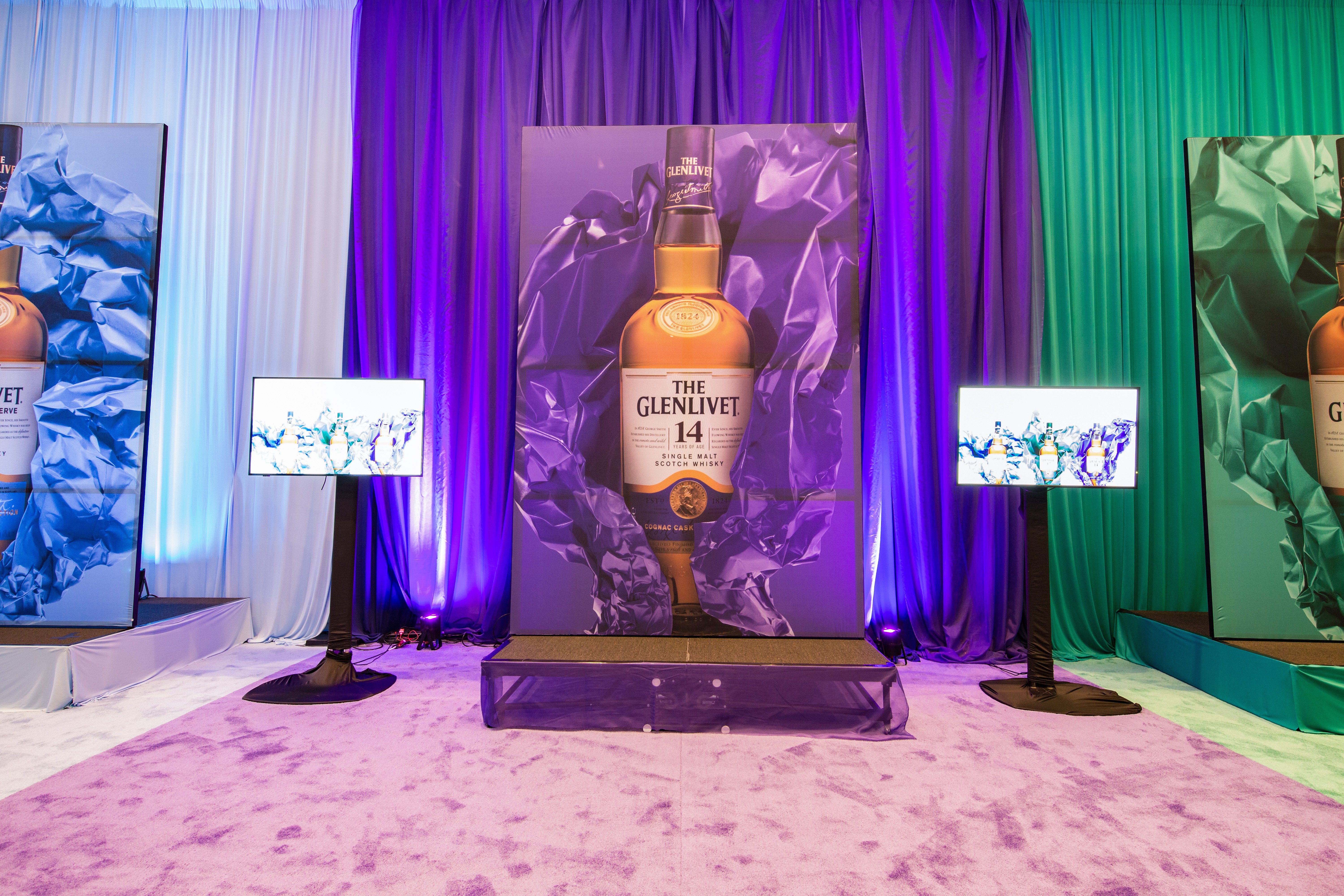 Is fabric or vinyl better for event backdrops?