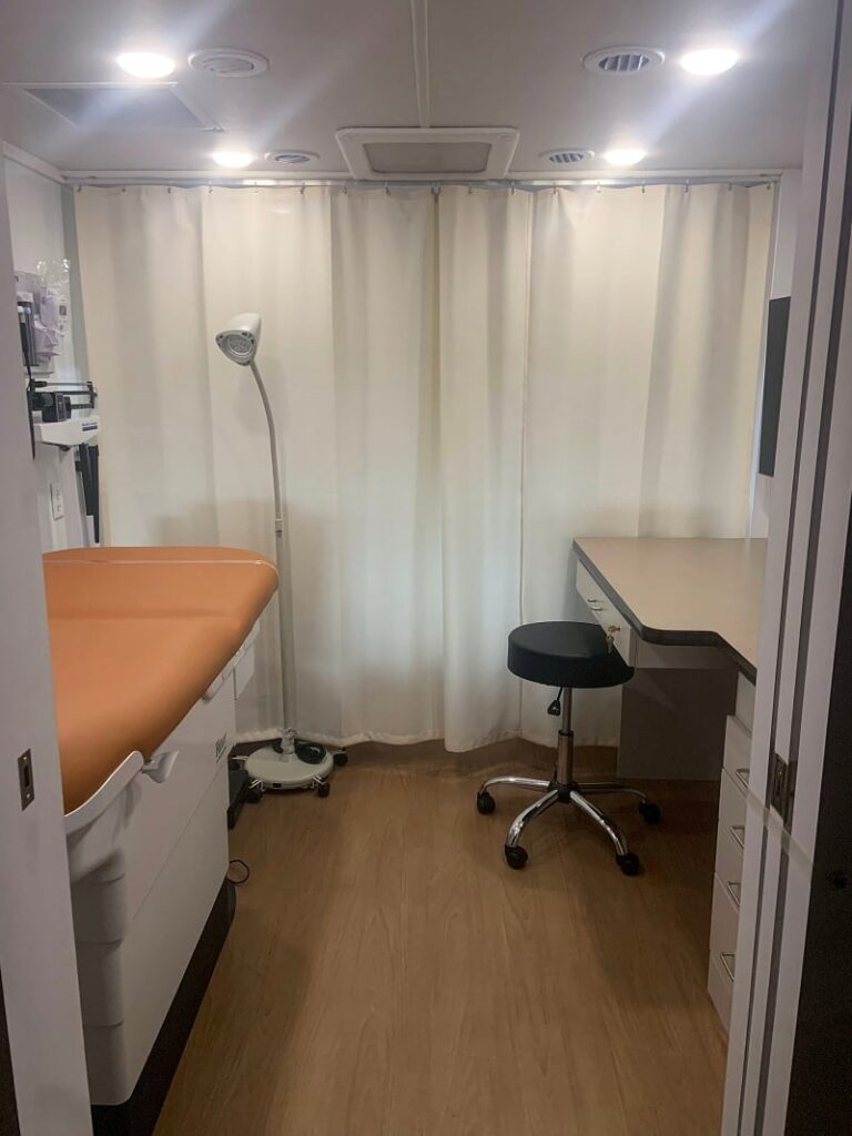 Mobile-Medical-Vehicle