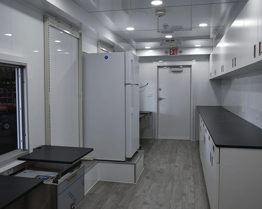 Power-Source-for-the-Medical-Equipment-in-Medical-Coaches