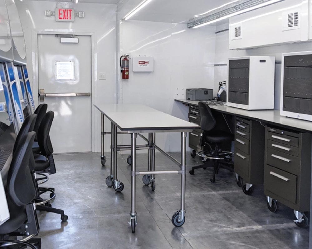 Labs Athena interior 1